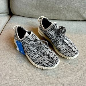 Yeezy Adidas Boost size 8.5